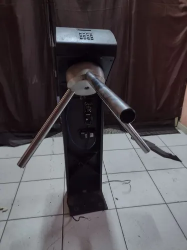 CATRACA DE CONTROLE DE ACESSO