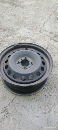 Roda aro 15 4 furos