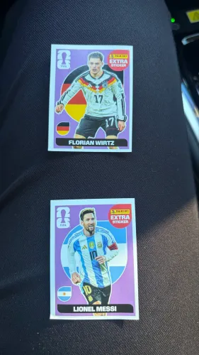 Figurinha legend Messi e Wirtz