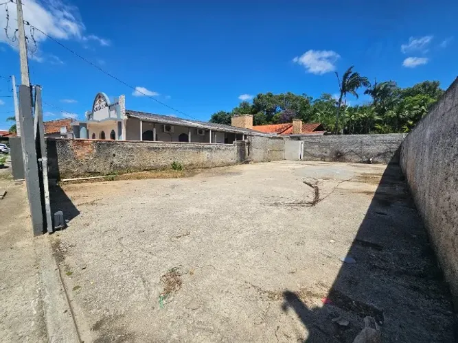 OPORTUNIDADE TERRENO PRA GALPÃO 300M2 com piso de concreto pronto exc. localização CONFIRA