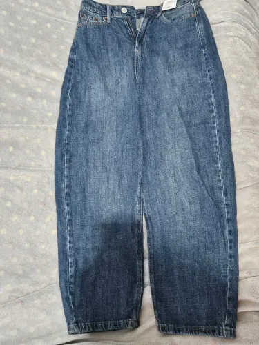 CALCA CARROT EM JEANS COM CINTURA ALTA AZUL