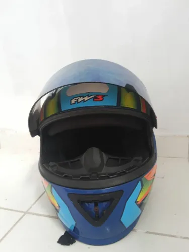 Capacete FW3 GTR RACING COM OCULOS