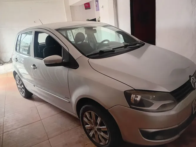 Volkswagen Fox 1.0 MI Total Flex 8V 5P 2010