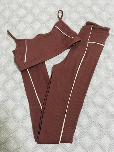 Roupa de academia