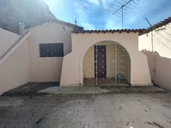 Casa com 3 dormitórios à venda, 87 m² por R$ 220.000,00 - Alecrim - Natal/RN