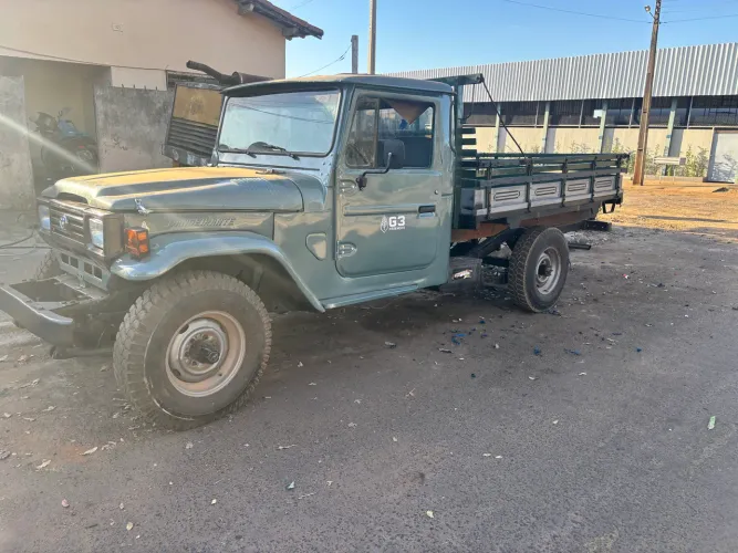 Toyota Band.Picape Chassi Longo Diesel 1986