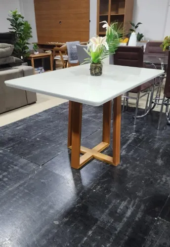 Mesa Pedro 1,20x0,80 tampo vidro base madeira