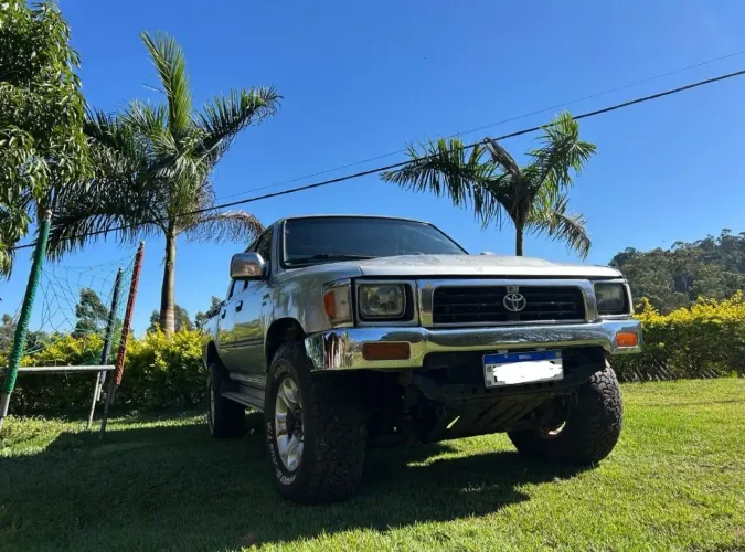 Toyota Hilux CD SR5 4X4 2.8 Diesel 1997