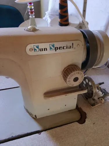 Vendo máquina de costura industrial reta