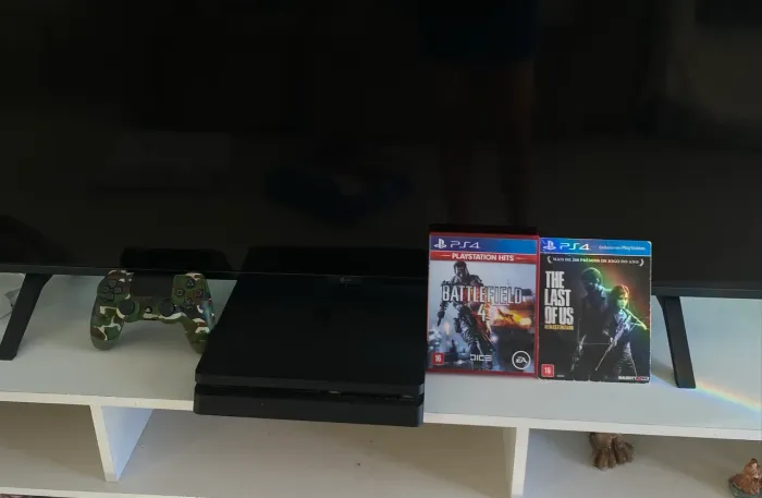 PlayStation 4 slim