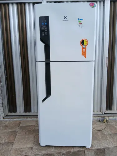 GELADEIRA FRÓESFRE COM GARANTIA E ENTREGAR