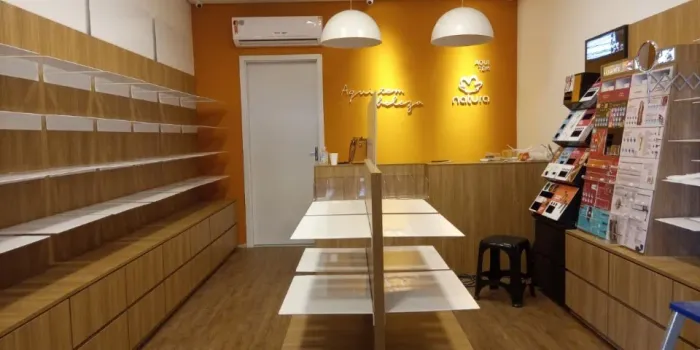 Prateleira em MDF p/ Exposição de Produtos