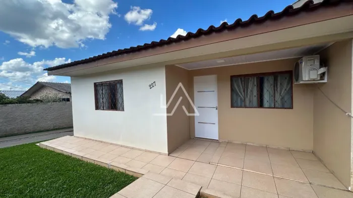 CASA COM 3 DORMITÓRIOS BAIRRO VIA SUL