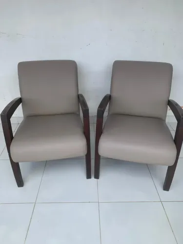 Cadeira de apoio 200 reais as duas