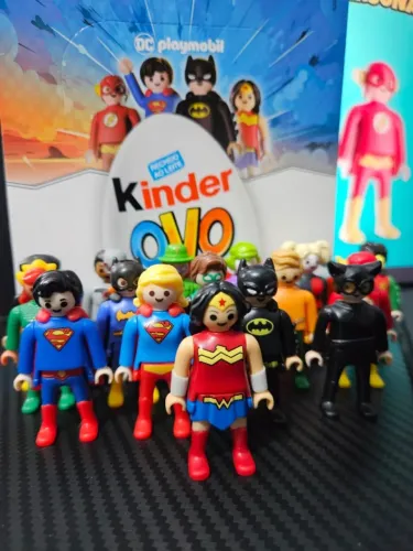 Coleção Completa Playmobil DC Kinder Ovo