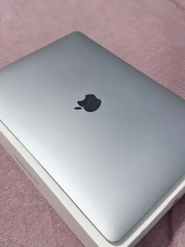 MacBook Air M1