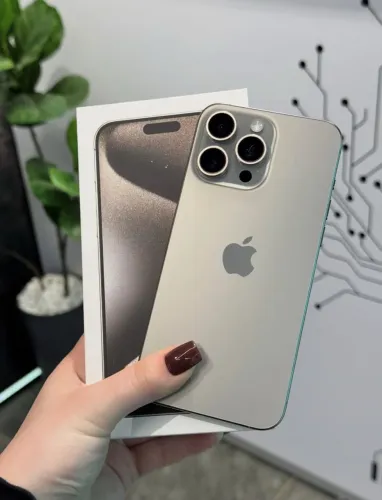 iPhone 15 Pro Max 256gb Titanium Natural
