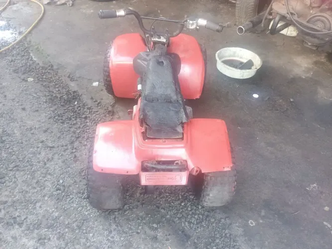 Quadriciclo 50cc. Com motor 110 lifan