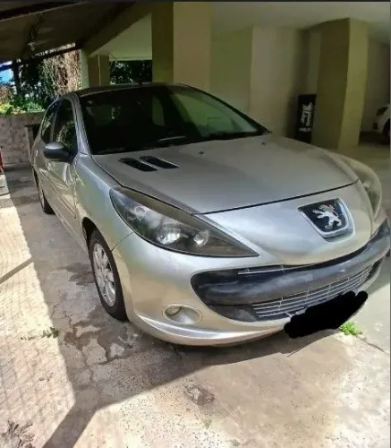 Peugeot 207 XR Sport 1.4 Flex 8V 5P 2011