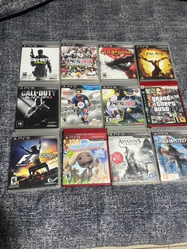 Lote 12 jogos ps3 - God of War, PES, FIFA, GTA PlayStation 3