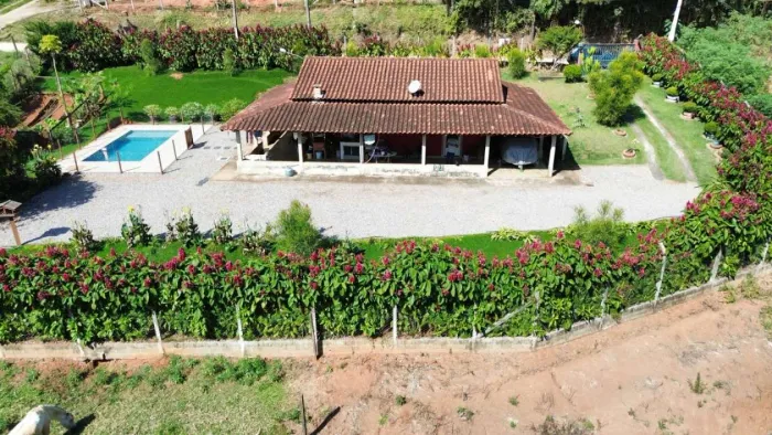 Chácara para Venda em Socorro, zona rural, 3 dormitórios, 1 suíte, 2 banheiros