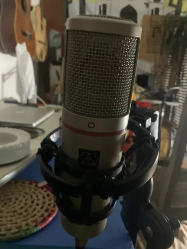 Microfone AKG Valvulafo 