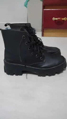 Bota/coturno preta