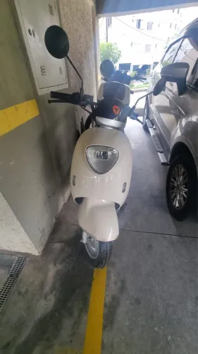 VENDO MOTO ELÉTRICA - OPORTUNIDADE ÚNICA 