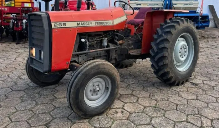 Trator Massey Ferguson 265