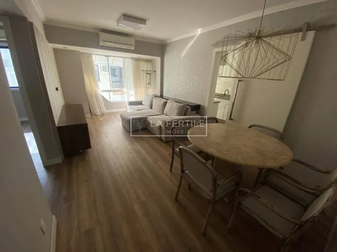Apartamento com 2 Dormitórios, 1 Suíte, 70 m², aluguel de R$ 5.550 + Taxas - Centro, Balne