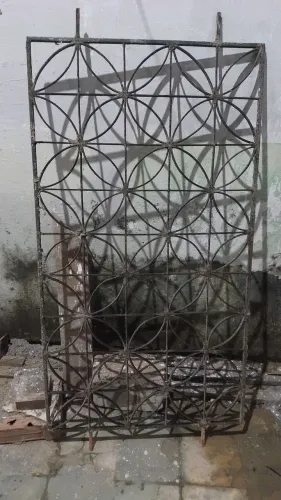 Grade de Ferro (janela) 1,45x 0,80 170,00