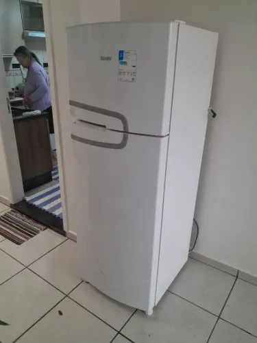 Geladeira Cônsul Frost Free 127v novíssima