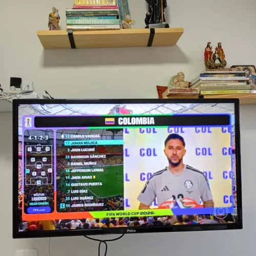 TV PHILCO 32' NA GARANTIA (NÃO É SMART) 