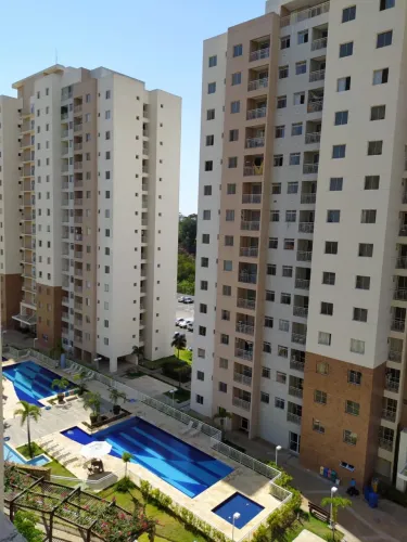 Alugo Apartamento condomínio Like