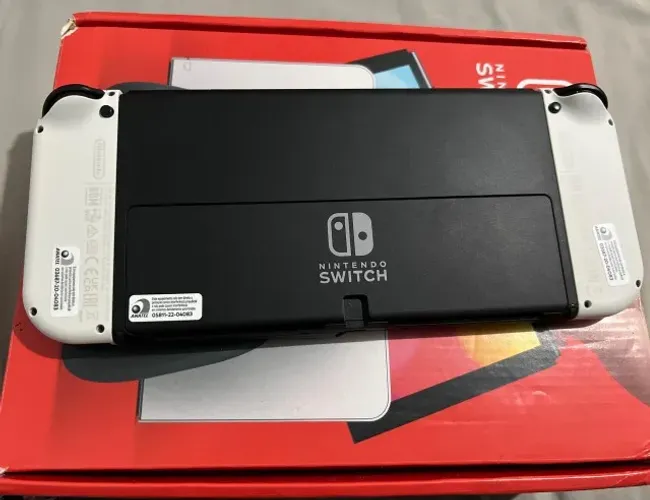 NINTENDO SWITCH OLED