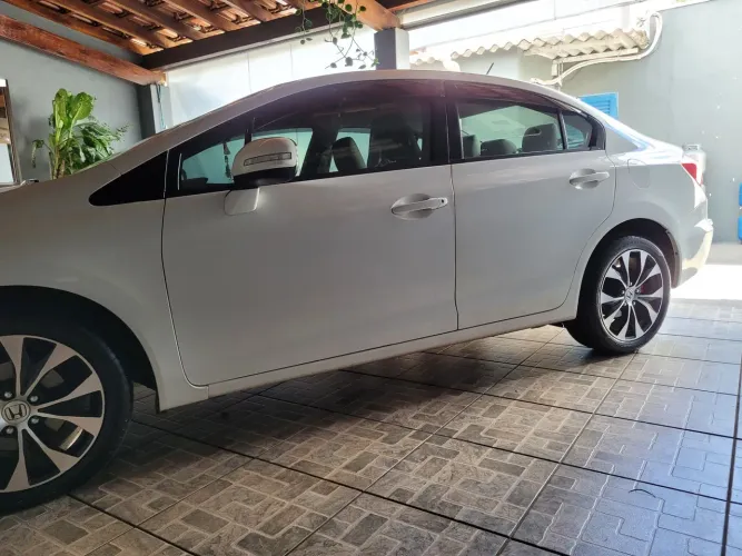 Honda Civic Sedan LXR 2.0 Flexone 16V Aut. 4P 2016