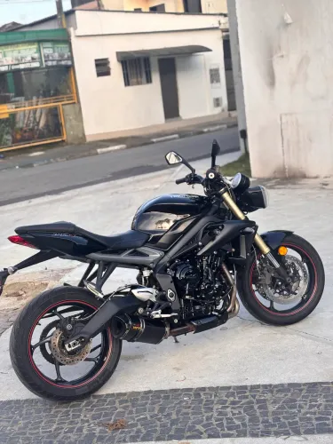     Triumph Street Triple 675 ABS 2017 | Excelente Estado