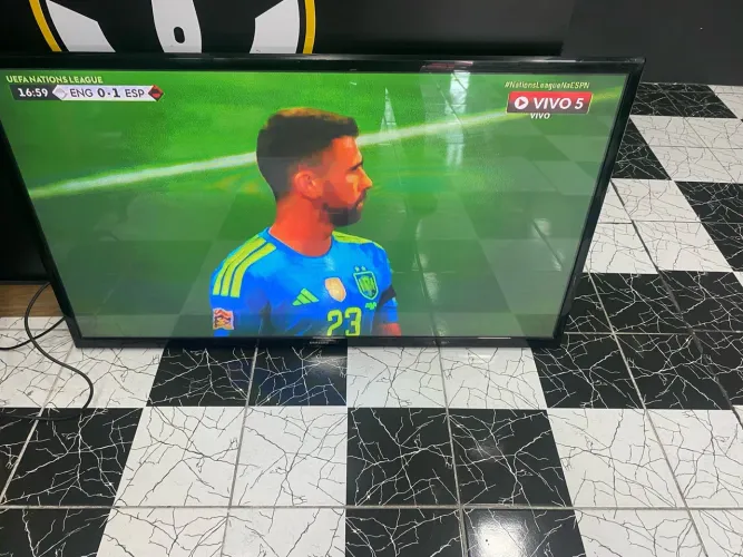 Vendo tv Samsung obs não é Smartv
