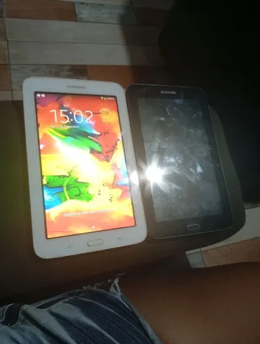 Dois tablets,que precisa de atualização,não sei fazer