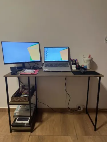 Mesa de Escritório Industrial 110cm - Estilo Moderno / NA CAIXA