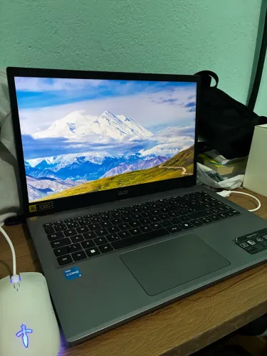 Notebook acer aspire 5 SEMI NOVO(1 mês de uso, não frequente)