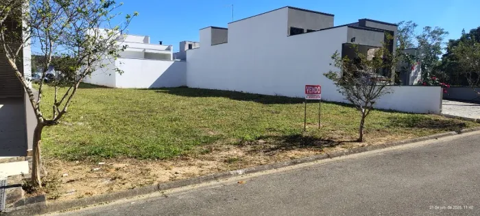Terreno Condomínio Fechado Lotes 175m² - Residencial Laguna - Pindamonhangaba