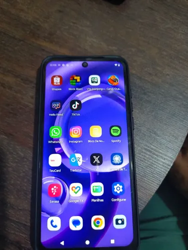 Vende-se Edge 30 em ótimo estado de conservação.