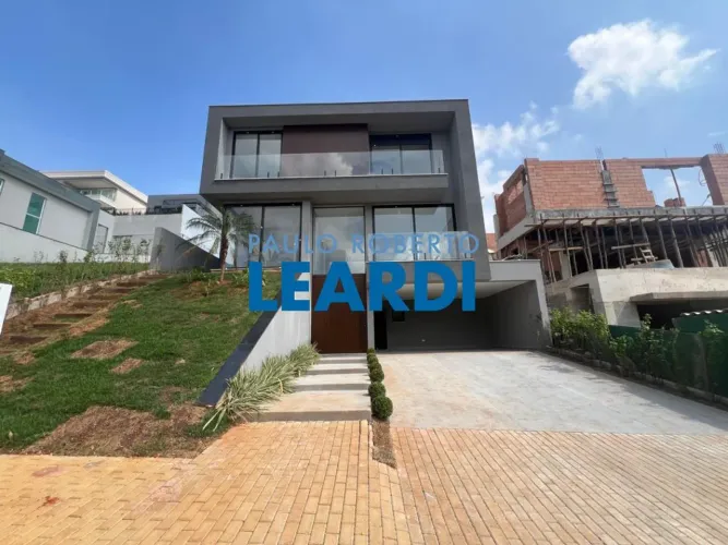 CASA EM CONDOMÍNIO - ALPHAVILLE - SP