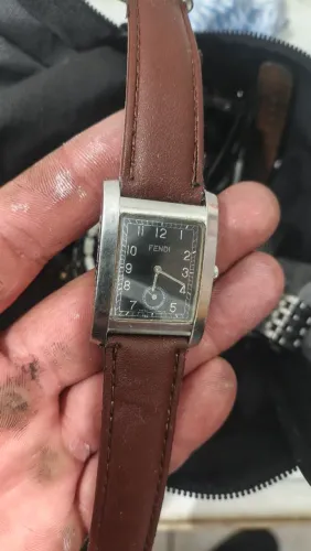 Relógio fendi feminino