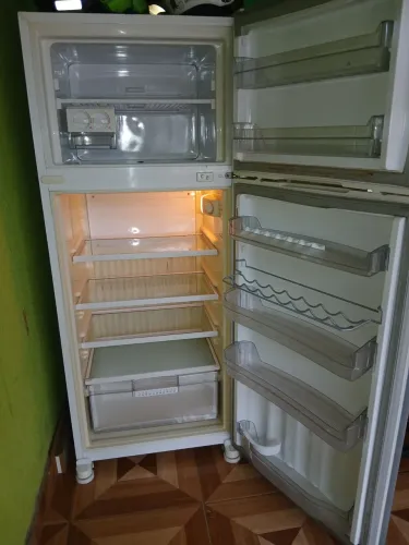 Vendo 800$  funcionando normalmente 