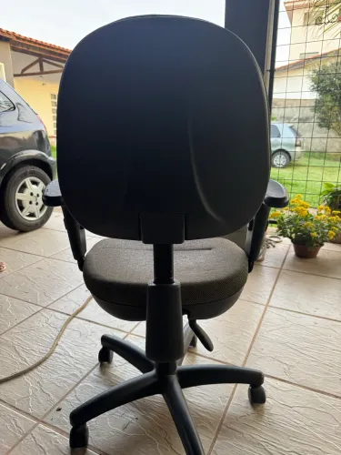 Cadeira giratória escritório ou home office