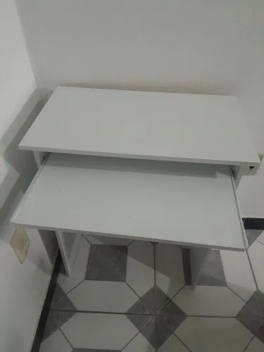 Mesa para computador / notebook 