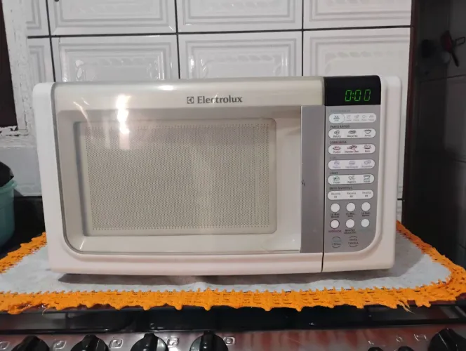 Microondas Electrolux 23 litros