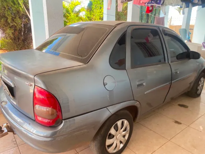Chevrolet Corsa Sedan Super Milenium 1.0 MPFI 16V 2001